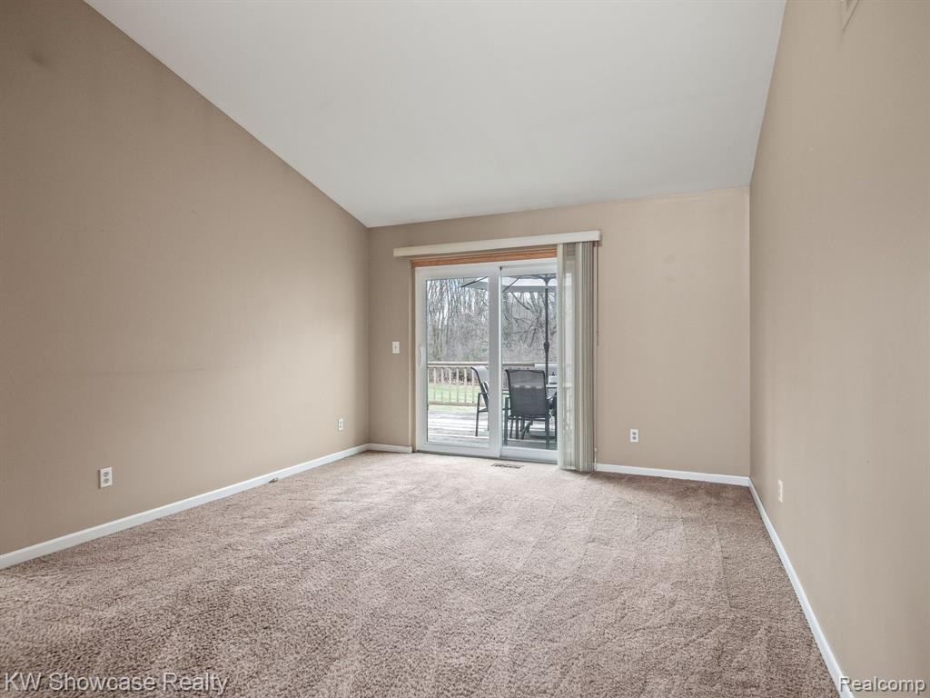 841 GOLDEN Drive, White Lake, MI — Photo 14
