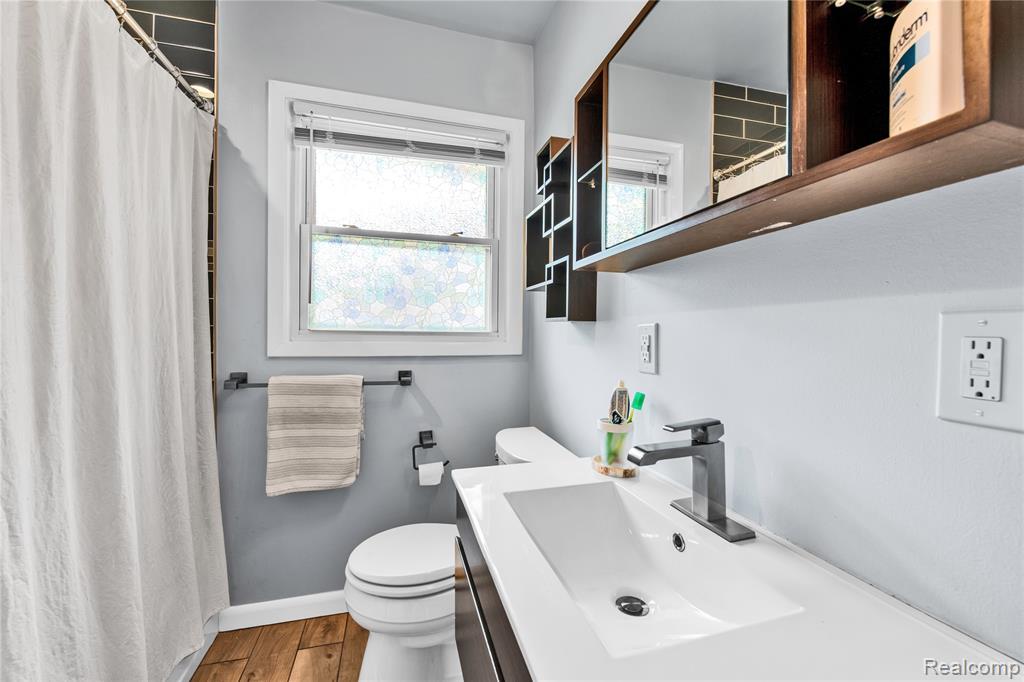 4006 Highfield Road, Royal Oak, MI 48073 — Photo 14
