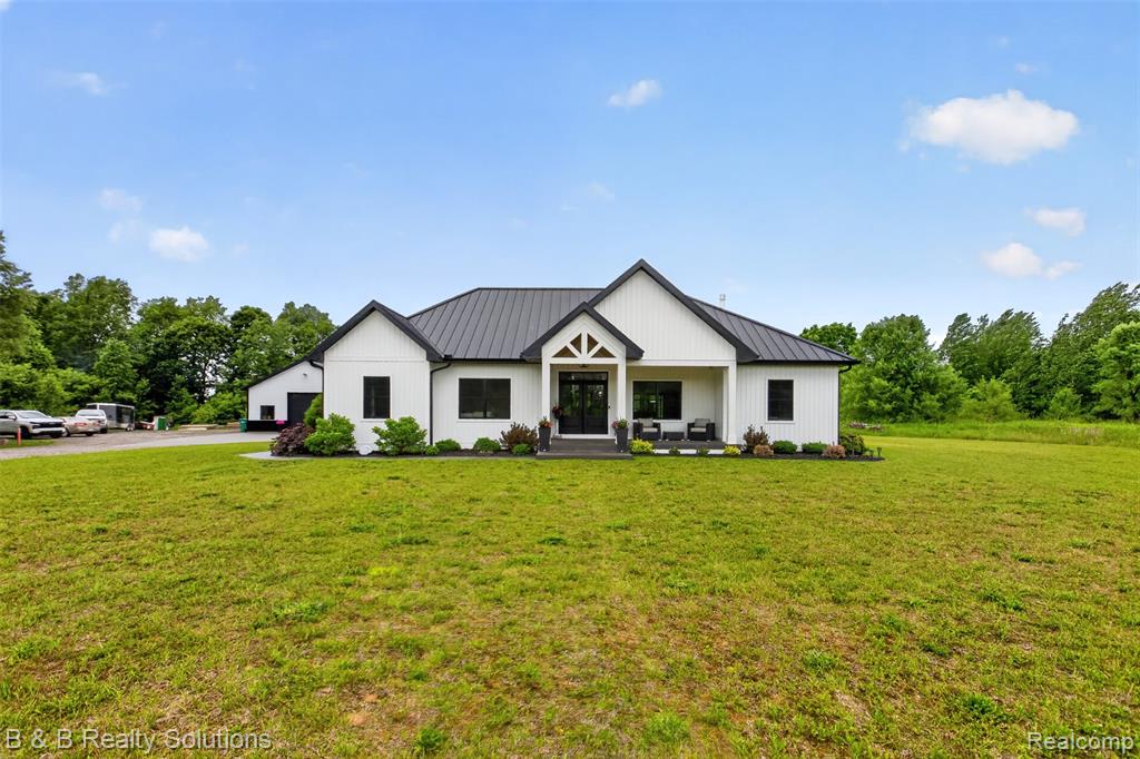 6204 Fish Lake Road, North Branch, MI 48461 — front exterior