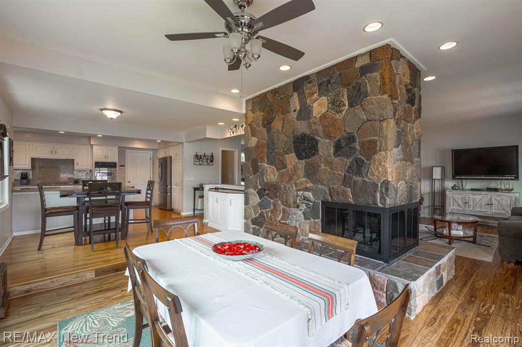 6768 HATCHERY Road, Waterford, MI 48327 — Photo 29