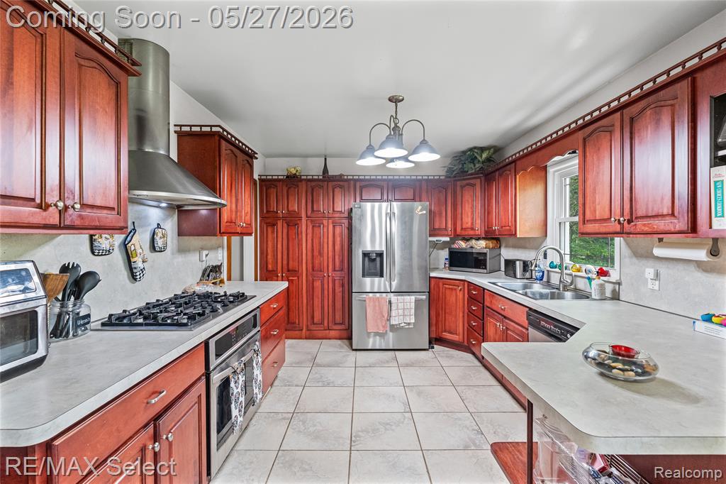 6361 Fenton Road, Grand Blanc, MI 48507 — Photo 4