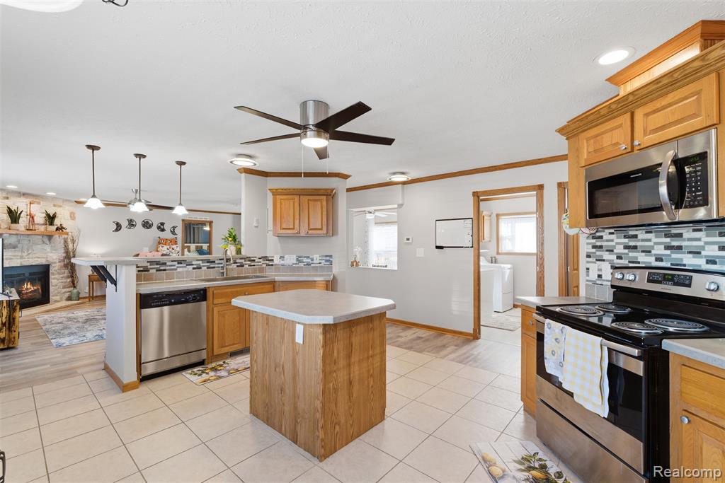 11050 Willowgreen Court, South Lyon, MI 48178 — Photo 13