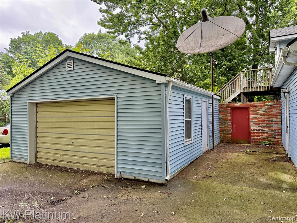 7955 Lakeshore Road, Burtchville, MI 48059 — Photo 15