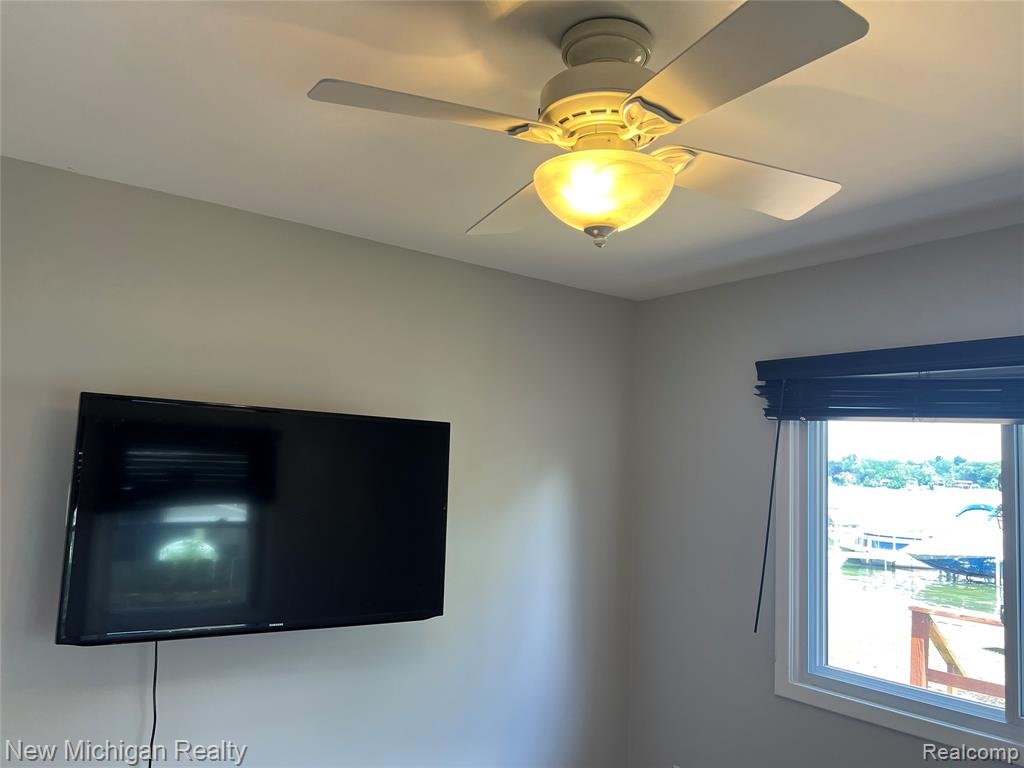 7920 Detroit Boulevard, West Bloomfield, MI 48323 — Photo 25