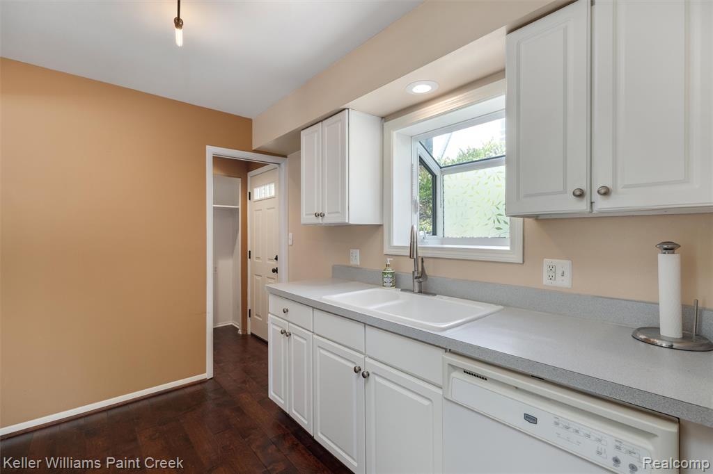 800 Lockwood Road, Royal Oak, MI 48067 — Photo 33