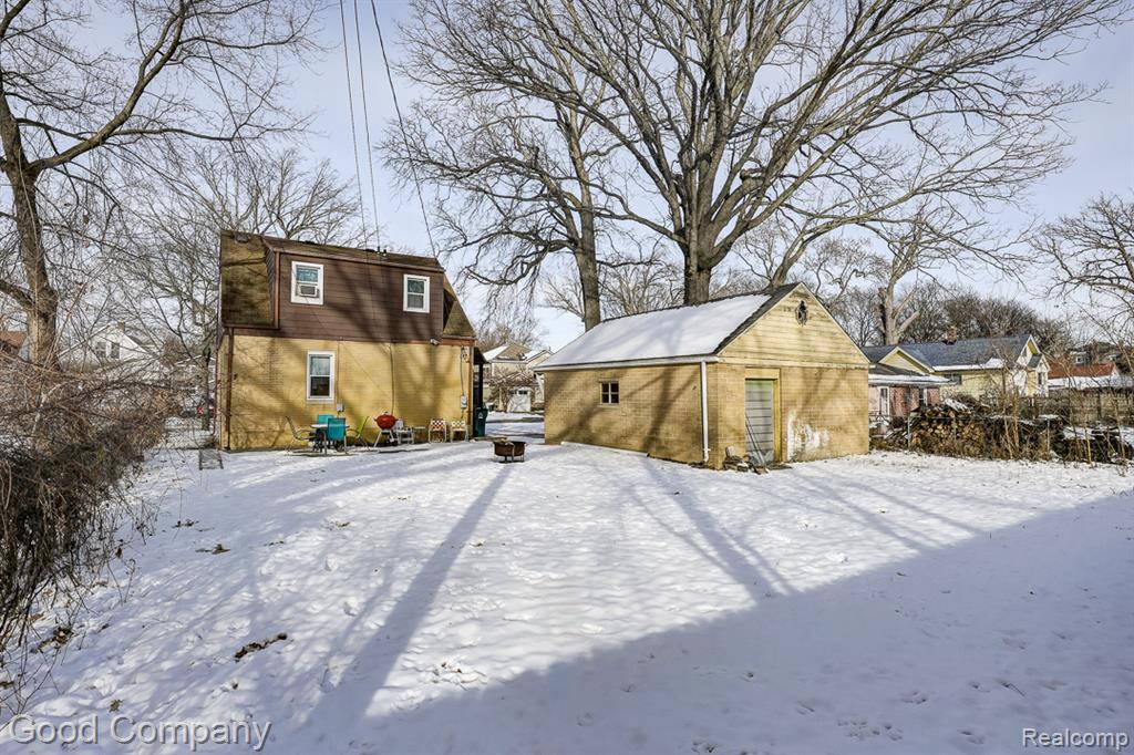 518 E Maxlow Avenue, Hazel Park, MI 48030 — Photo 32