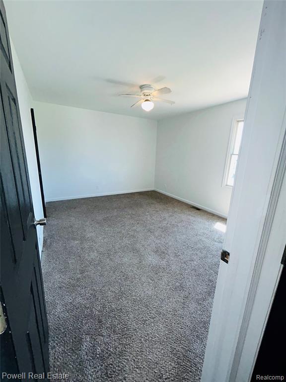 2335 Pebble Creek Drive N, Flushing, MI 48433 — Photo 30