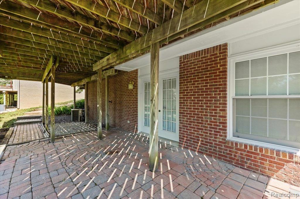 49301 QUAIL RUN COURT, Plymouth, MI 48170 — Photo 6