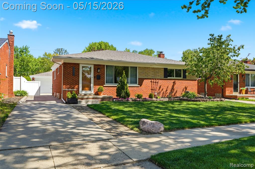 1333 Fontaine Avenue, Madison Heights, MI 48071 — Photo 2