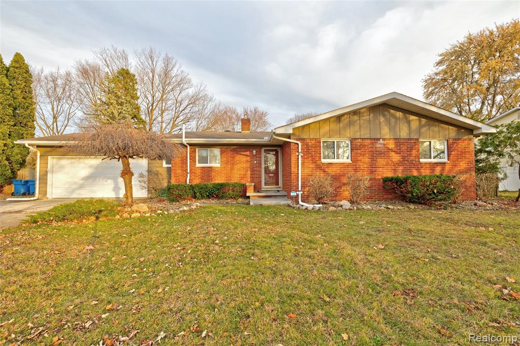 5379 Linden Road, Swartz Creek, MI 48473 — front exterior