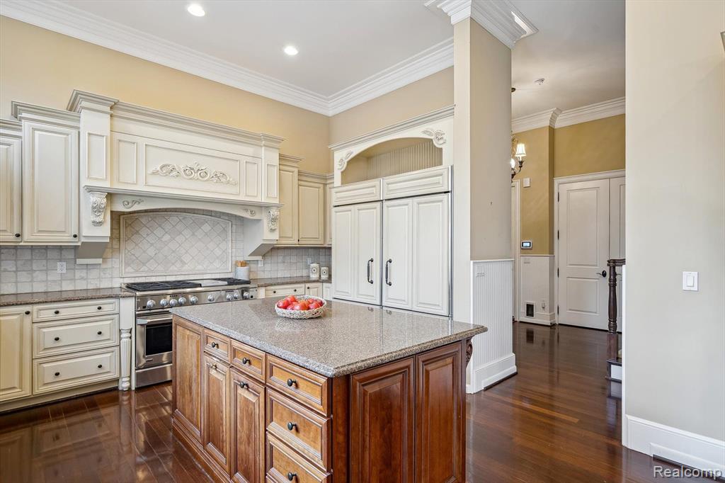 810 HIGHWOOD Drive, Bloomfield Hills, MI 48304 — Photo 12