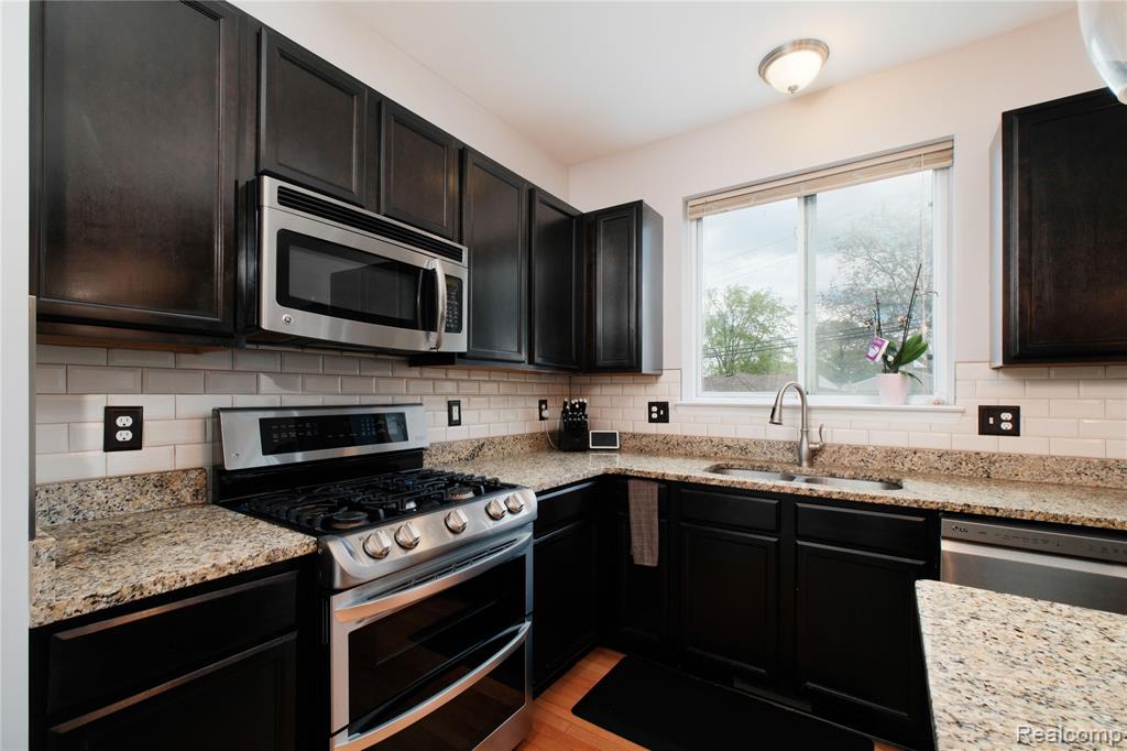 13863 Sherborn Court, Southgate, MI 48195 — Photo 14