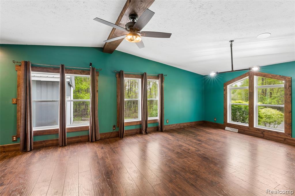 4587 Brown Road, Vassar, MI 48768 — Photo 31
