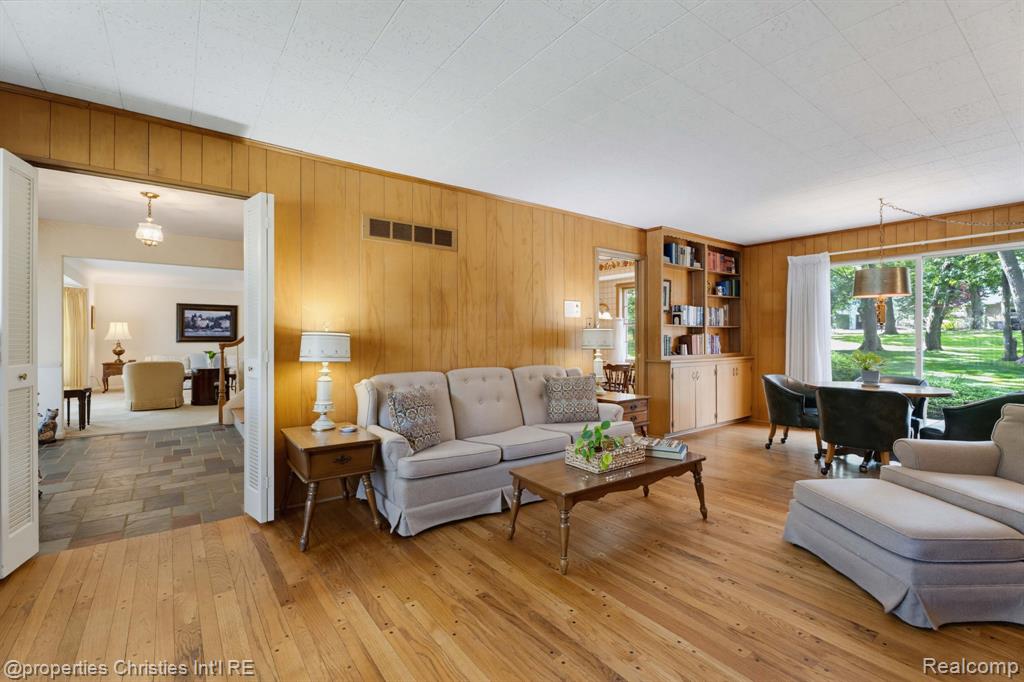 5600 Woodwind Drive, Bloomfield Hills, MI 48301 — Photo 14