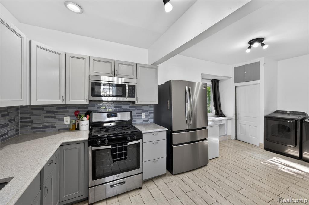 925 W Kalamazoo Street, Lansing, MI 48915 — Photo 24