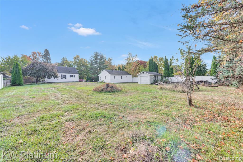49171 Fuller Road, Chesterfield, MI — Photo 6