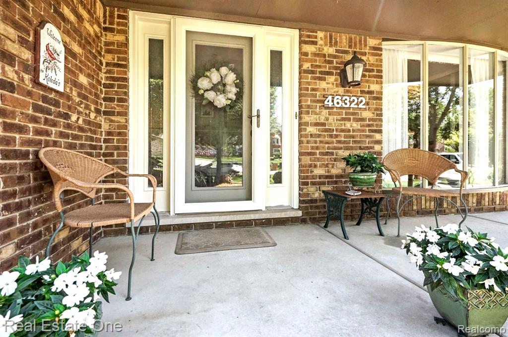 46322 HOUGHTON Drive, Shelby Twp, MI 48315 — Photo 3
