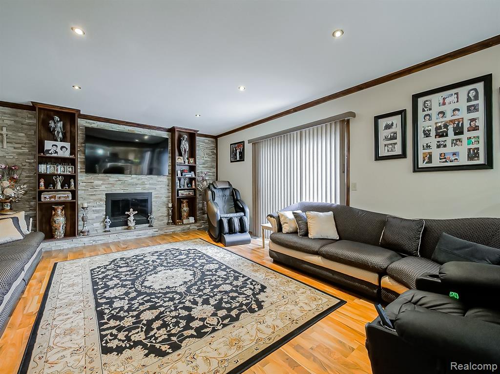 5152 Bayside Drive, Troy, MI 48098 — Photo 13