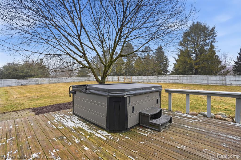 7431 Oceola Farms Court, Howell, MI 48855 — Photo 42