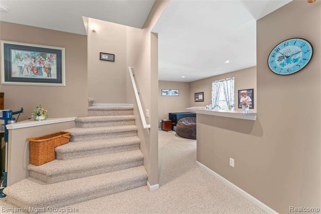 5380 Versailles Avenue, Brighton, MI 48116 — Photo 28