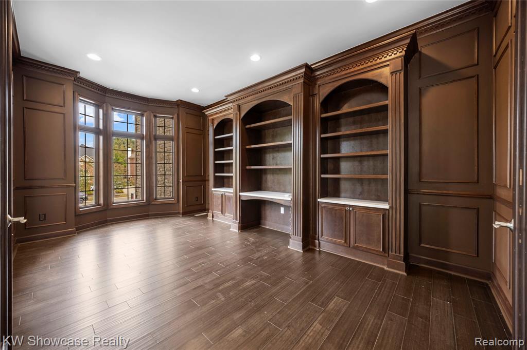 5512 Essex Court, West Bloomfield, MI — Photo 42