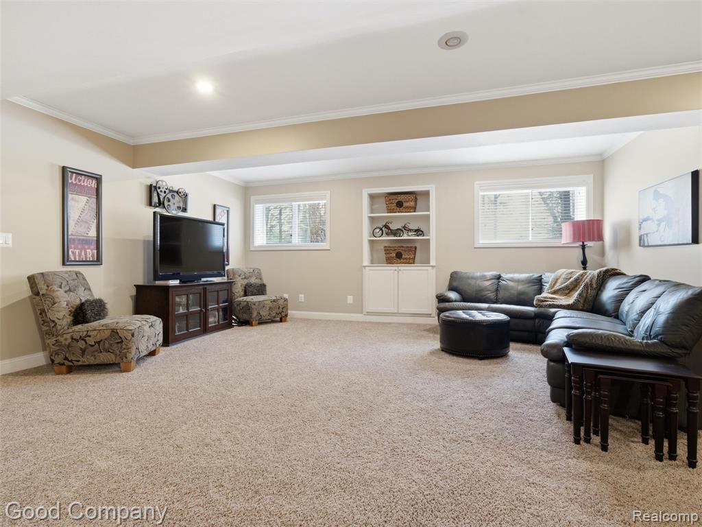 532 Springview Drive, Rochester, MI 48307 — Photo 39