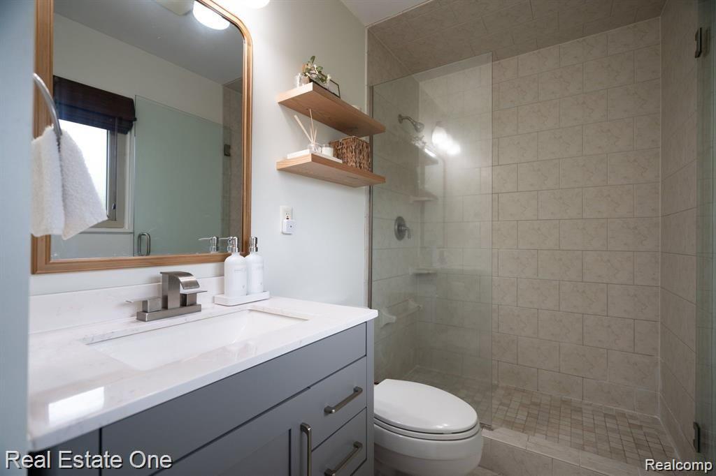 2728 DEVONSHIRE, Leonard, MI 48367 — Photo 22