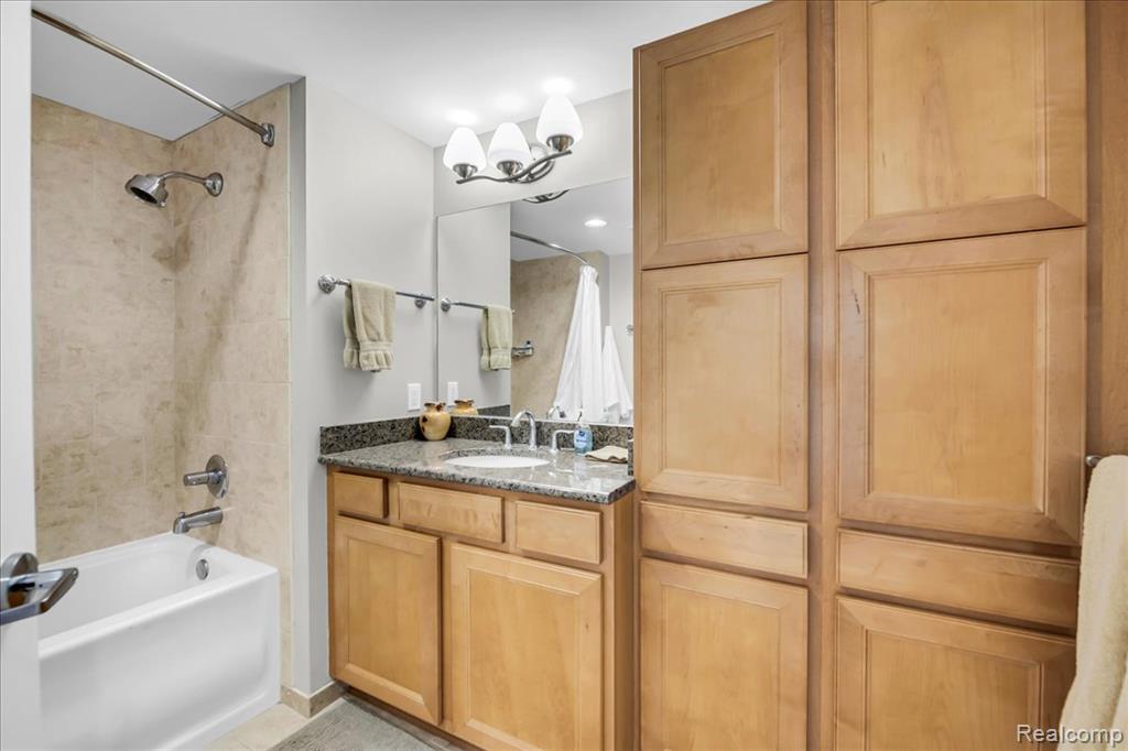 525 W LAFAYETTE Boulevard, 11D, Detroit, MI 48226 — Photo 6