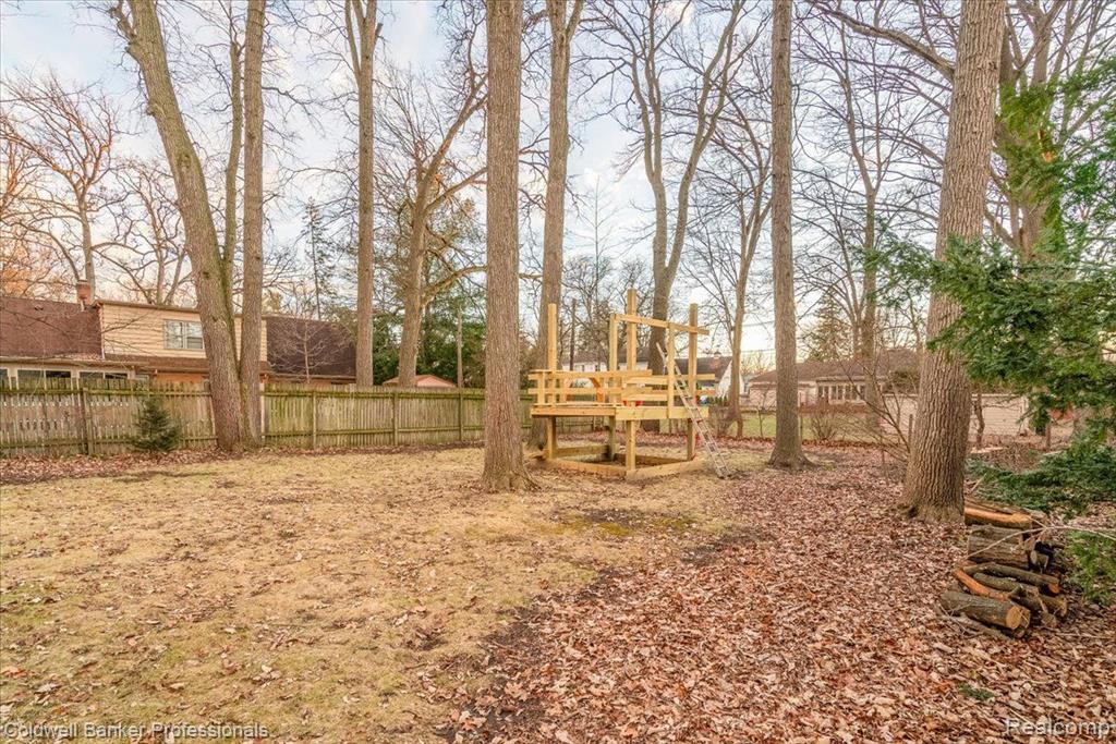 1303 Westmoorland Street E, Ypsilanti, MI 48198 — Photo 7