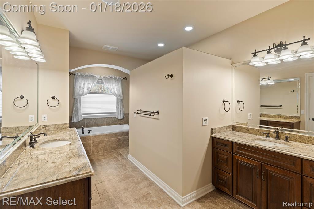 9305 Vassar Road, Grand Blanc, MI 48439 — Photo 31