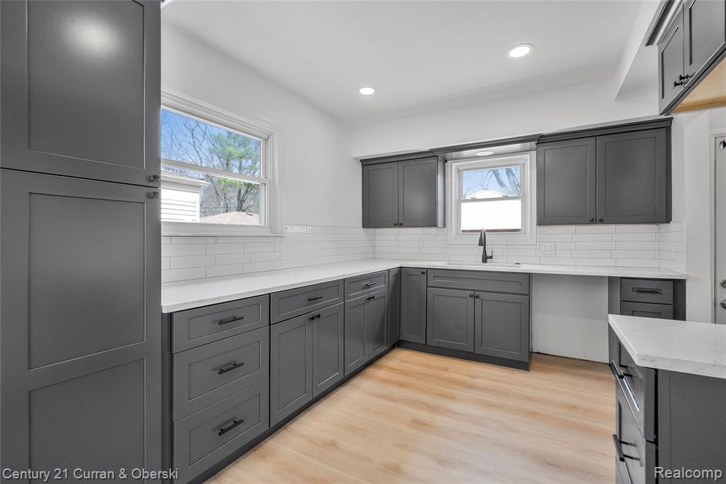 9025 Weddel Street, Taylor, MI 48180 — Photo 11