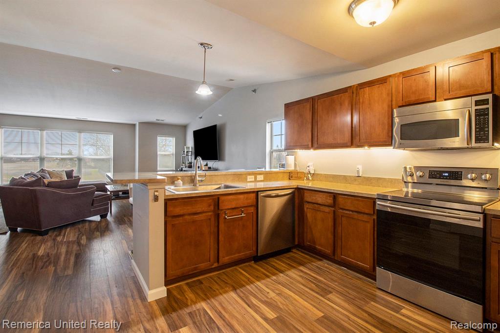 302 LEGATO Drive, Walled Lake, MI 48390 — Photo 9