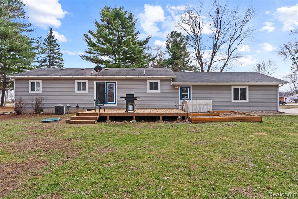 8629 CANADA Road, Birch Run, MI 48415 — Photo 38