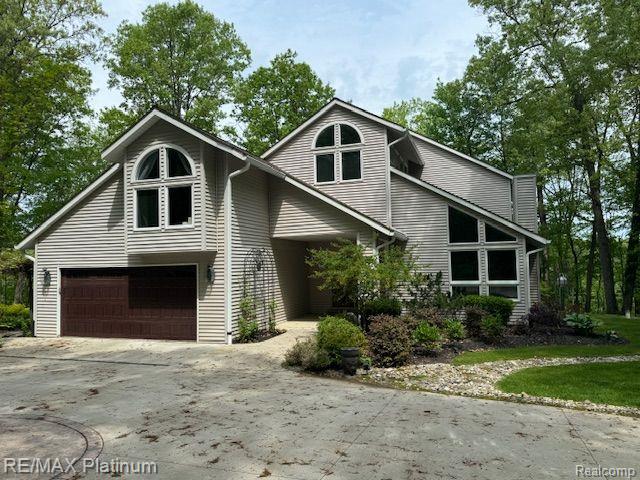 5234 King Road, Howell, MI 48843 — front exterior