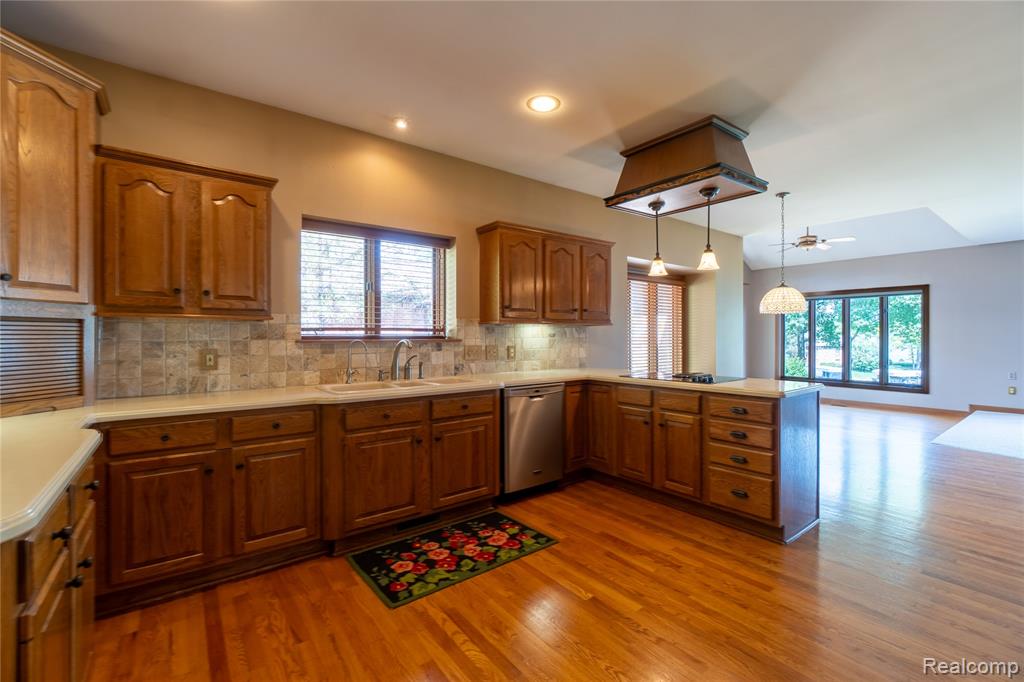 62 Chateaux Du Lac Drive, 14, Fenton, MI 48430 — Photo 12