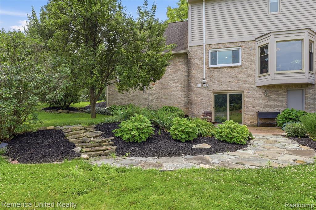 12825 Larkins Road, Brighton, MI 48114 — Photo 71
