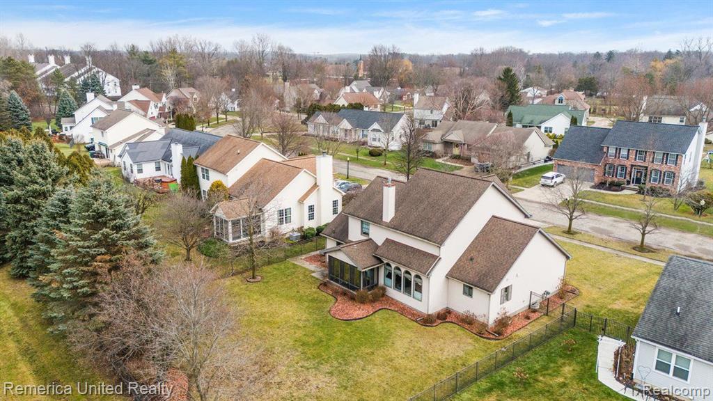 686 W CALEDONIA Street, Howell, MI 48843 — Photo 18