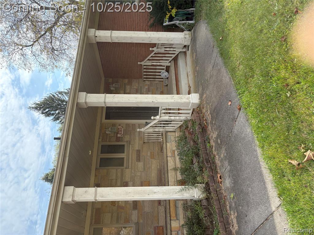 6361 Samson Drive, Grand Blanc, MI 48439 — Photo 2