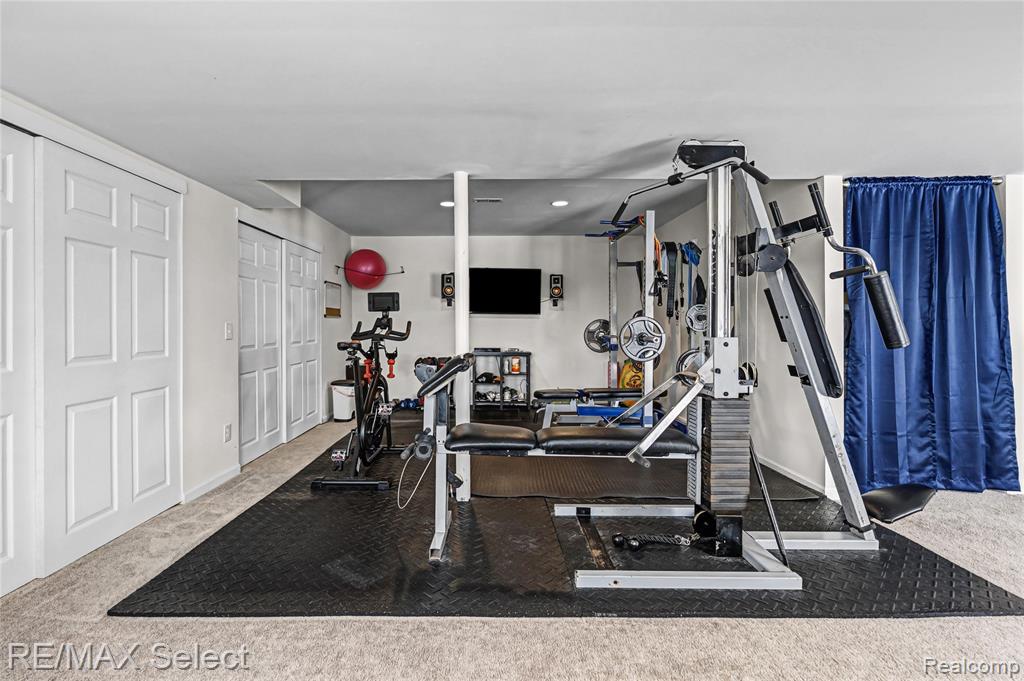 10311 Walnut Shores Drive, Fenton, MI 48430 — Photo 34