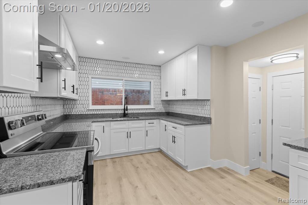 26044 Cherry Hill Road, Dearborn Heights, MI 48127 — Photo 13