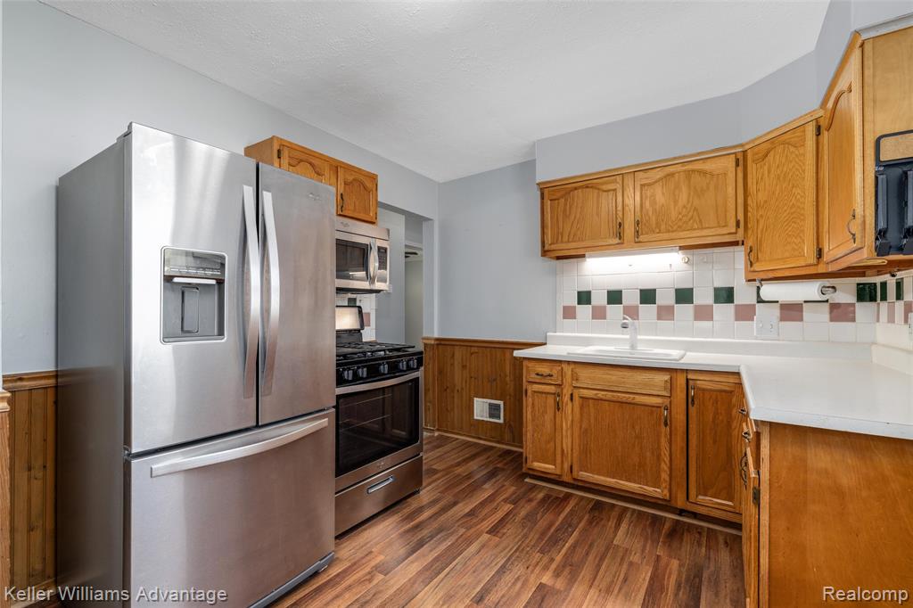 4117 20th Street, Wyandotte, MI 48192 — Photo 5
