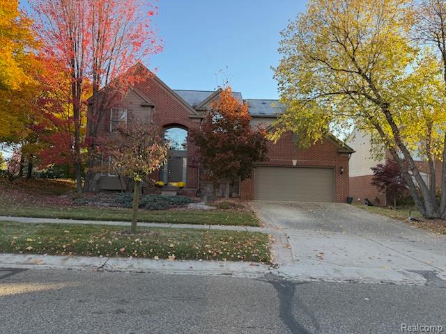 7555 Windgate Circle, West Bloomfield, MI 48323 — front exterior