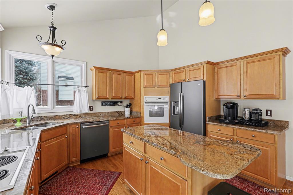 6501 Southampton Drive, Clarkston, MI — Photo 15