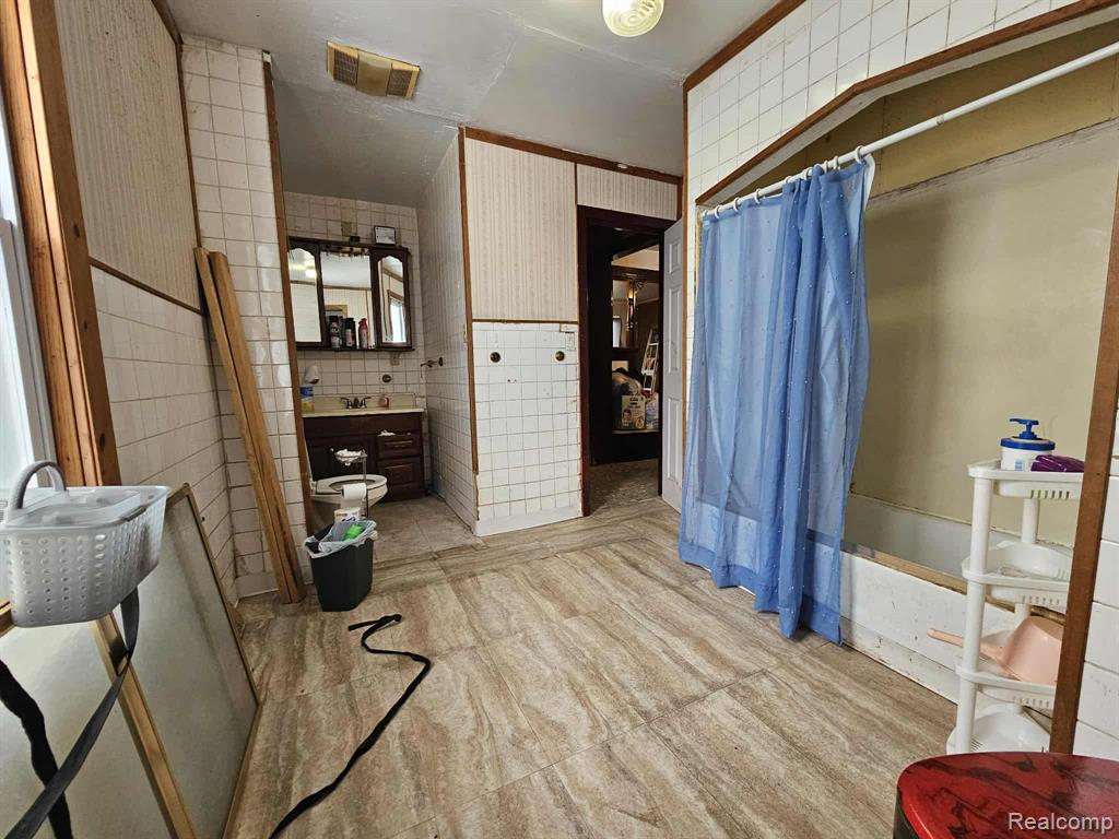 14841 Maddelein Street, Detroit, MI 48205 — Photo 10
