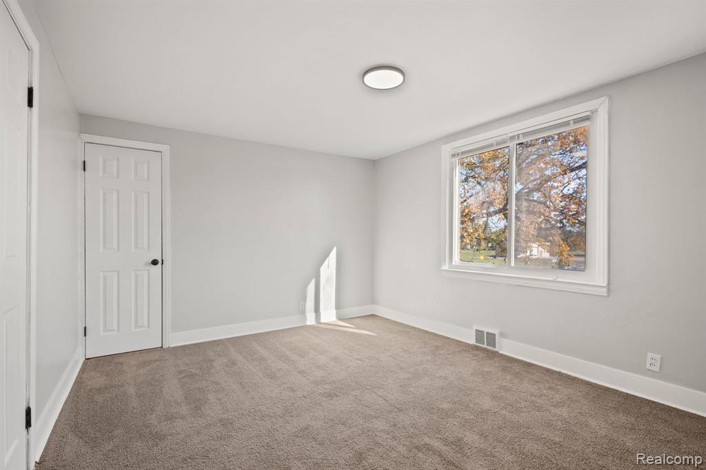 5524 E 7 MILE Road, Detroit, MI 48234 — Photo 23