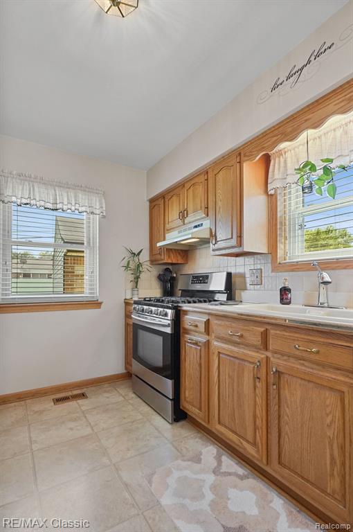 6900 CRESTWOOD Street, Dearborn Heights, MI 48127 — Photo 15