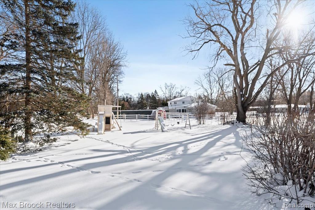 412 Shellbourne Drive, Rochester Hills, MI 48309 — Photo 39