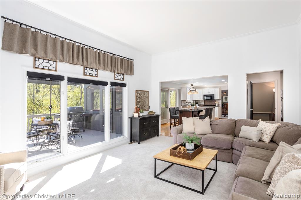 45571 IRVINE Drive, Novi, MI — Photo 21