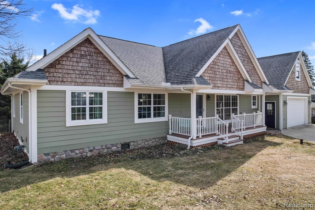 6820 WALTERS Road, Clarkston, MI — Photo 2