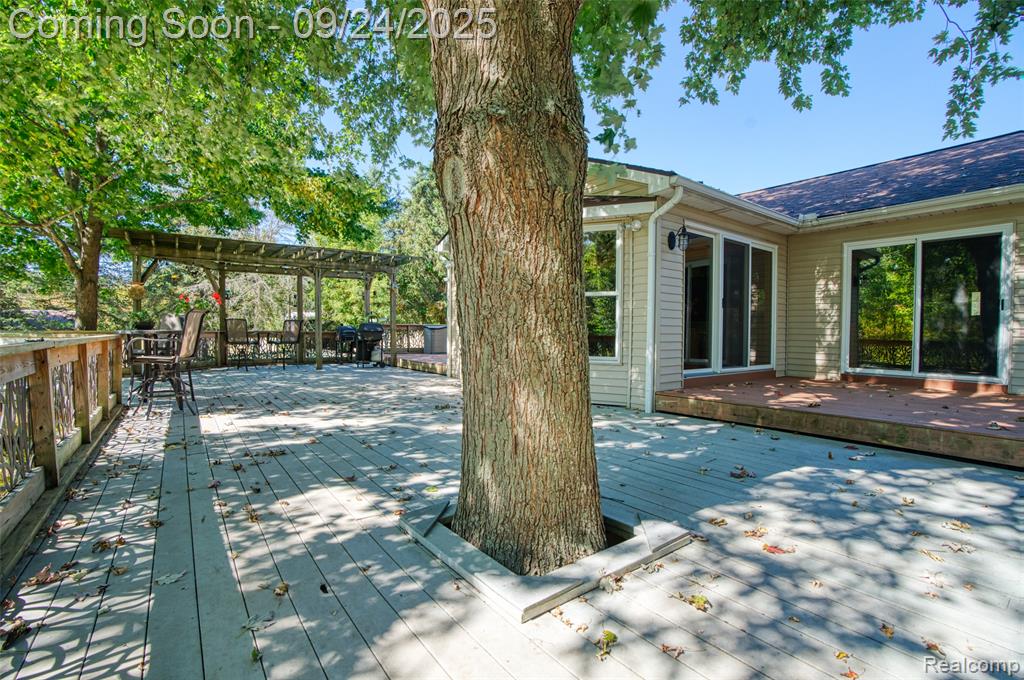 9511 W Allen Road, Fowlerville, MI 48836 — Photo 72